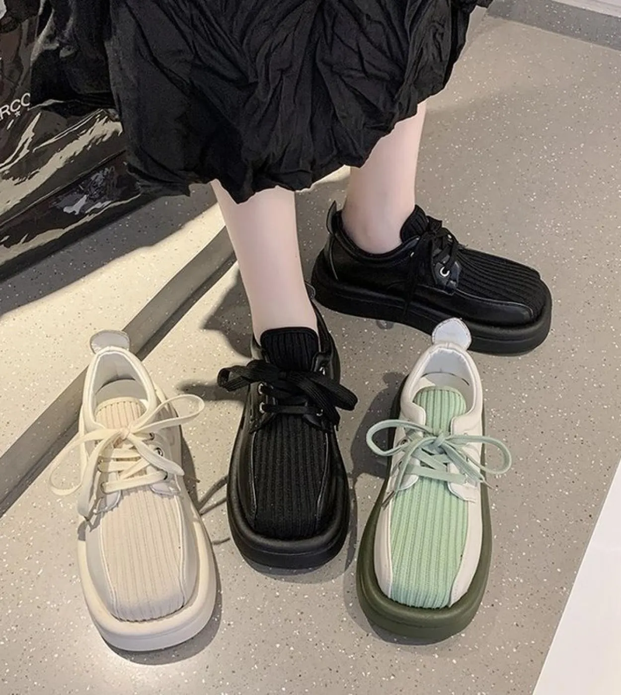 2022 nuove scarpe casual da donna di moda allacciate in maglia tinta unita scarpe con plateau punta tonda casual tacco medio sig