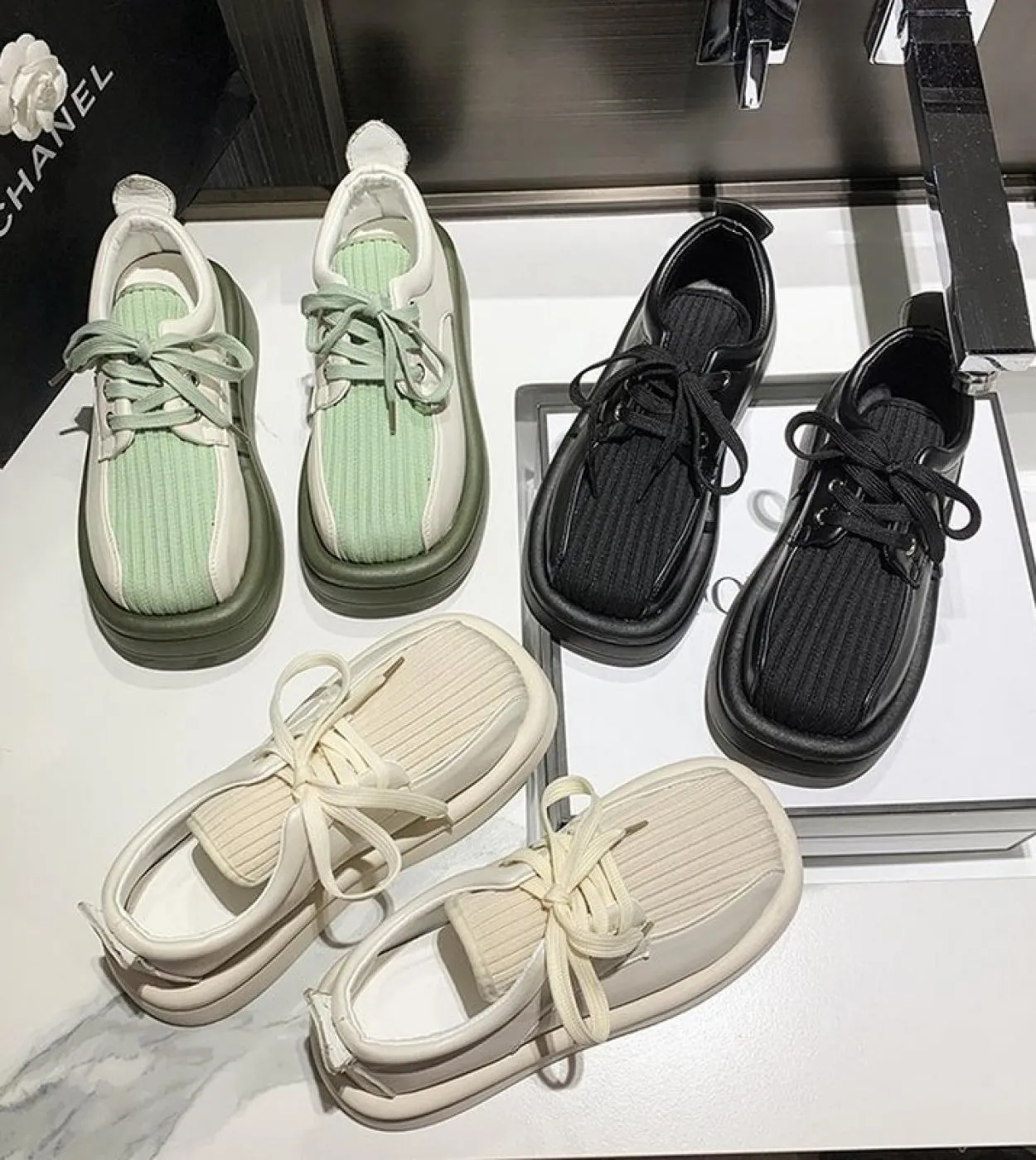2022 nuove scarpe casual da donna di moda allacciate in maglia tinta unita scarpe con plateau punta tonda casual tacco medio sig