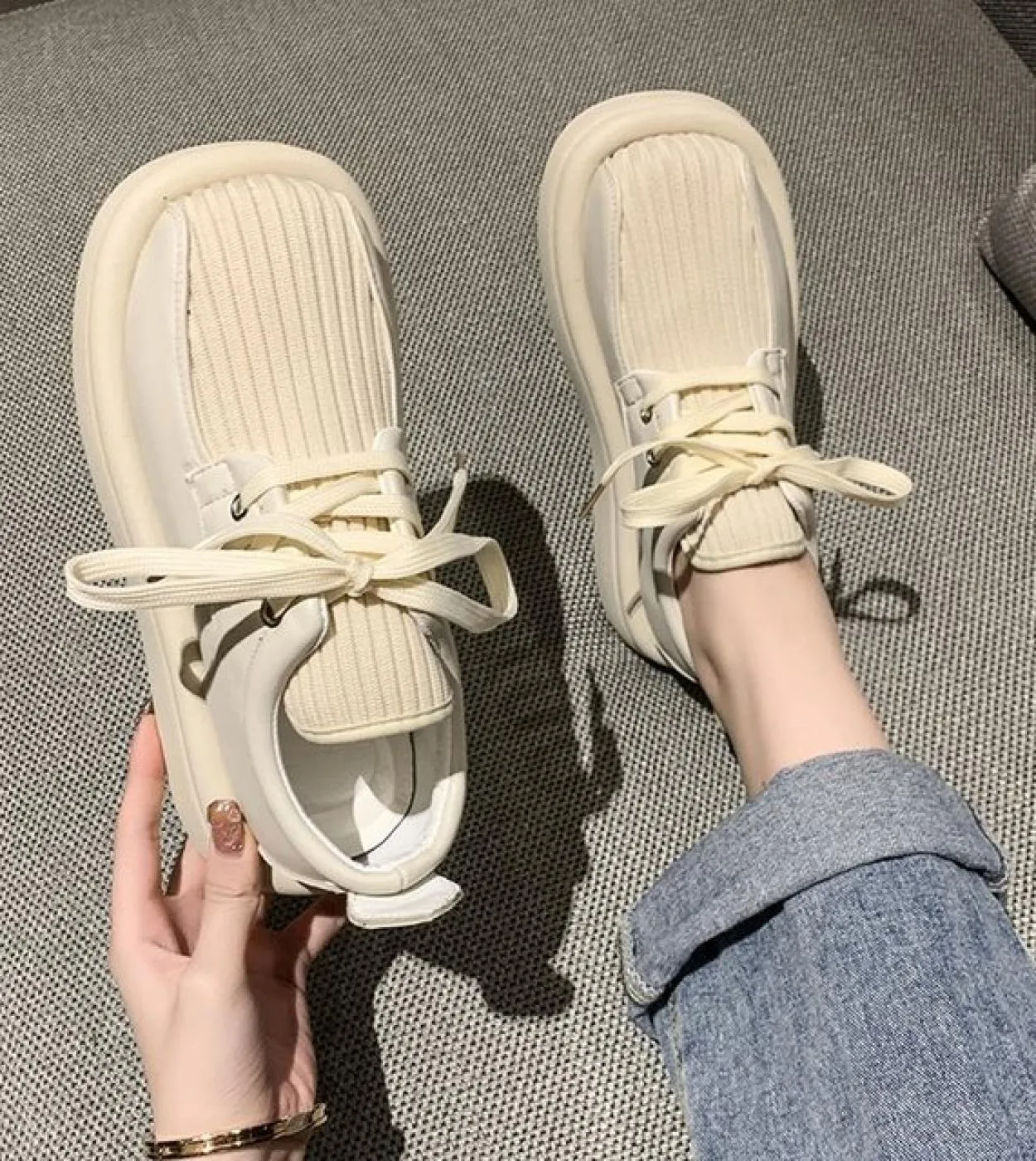 2022 nuove scarpe casual da donna di moda allacciate in maglia tinta unita scarpe con plateau punta tonda casual tacco medio sig
