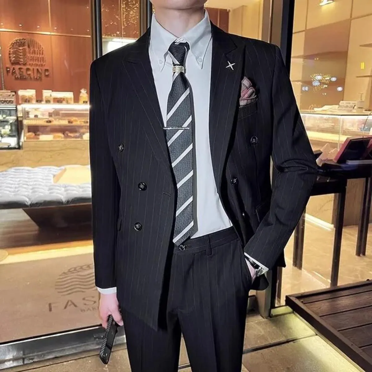 2023 Moda Uomo Casual Boutique Business Slim Wedding Abito doppiopetto a righe 3 pezzi Set Blazer Giacca Pantaloni Gilet