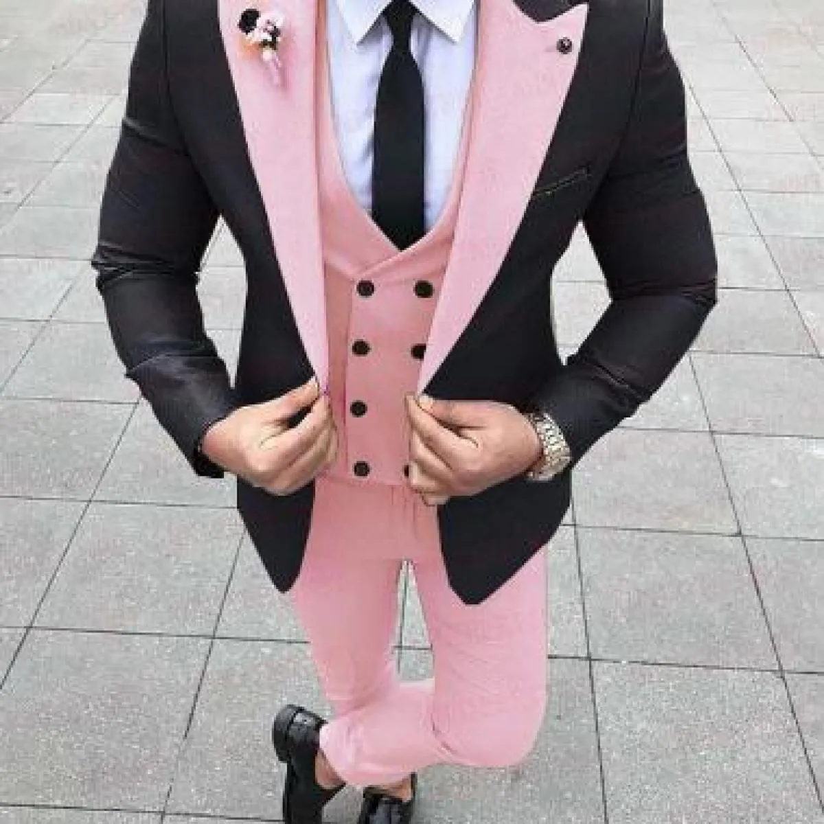 Abiti da uomo rosa Caual con giacca nera 3 pezzi Groomsmen da sposa smoking nuovo costume di moda maschile gilet doppio petto Pa
