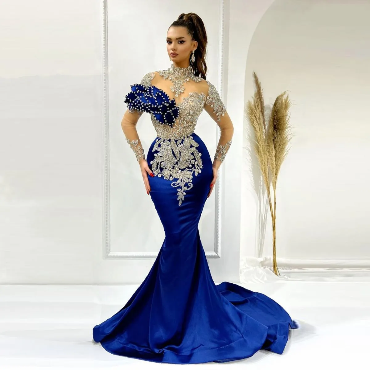 Abito da ballo a sirena blu royal 2023 Abiti per occasioni formali Abiti da festa arabi Dubai con perline pesanti per spettacoli