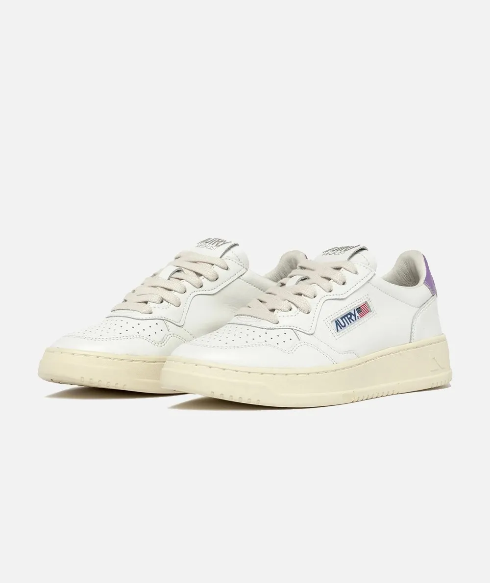 AUTRY DONNA--Medalist Low sneakers in leather