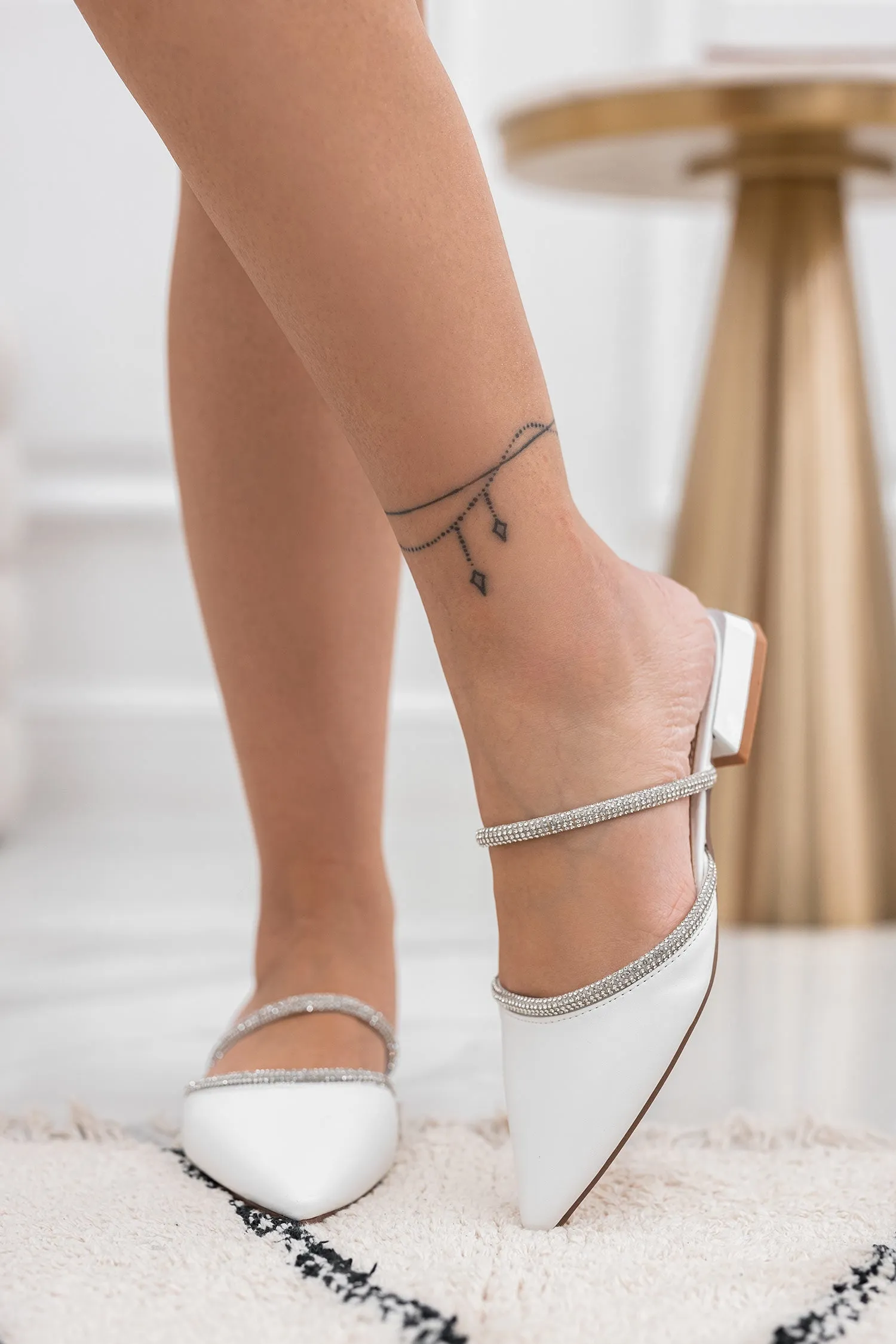 Ballerine sabot bianche con fasce gioiello