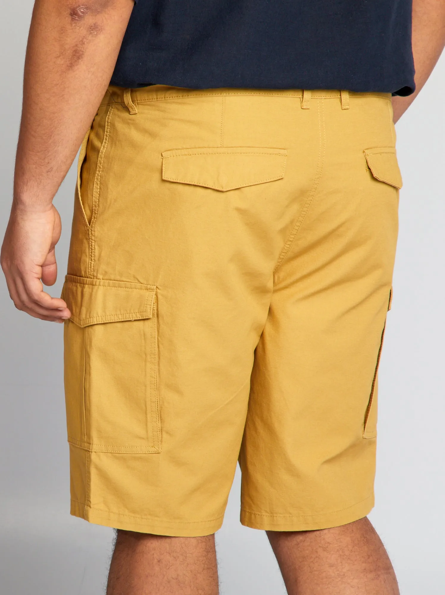 Bermuda con tasche con patta - GIALLO