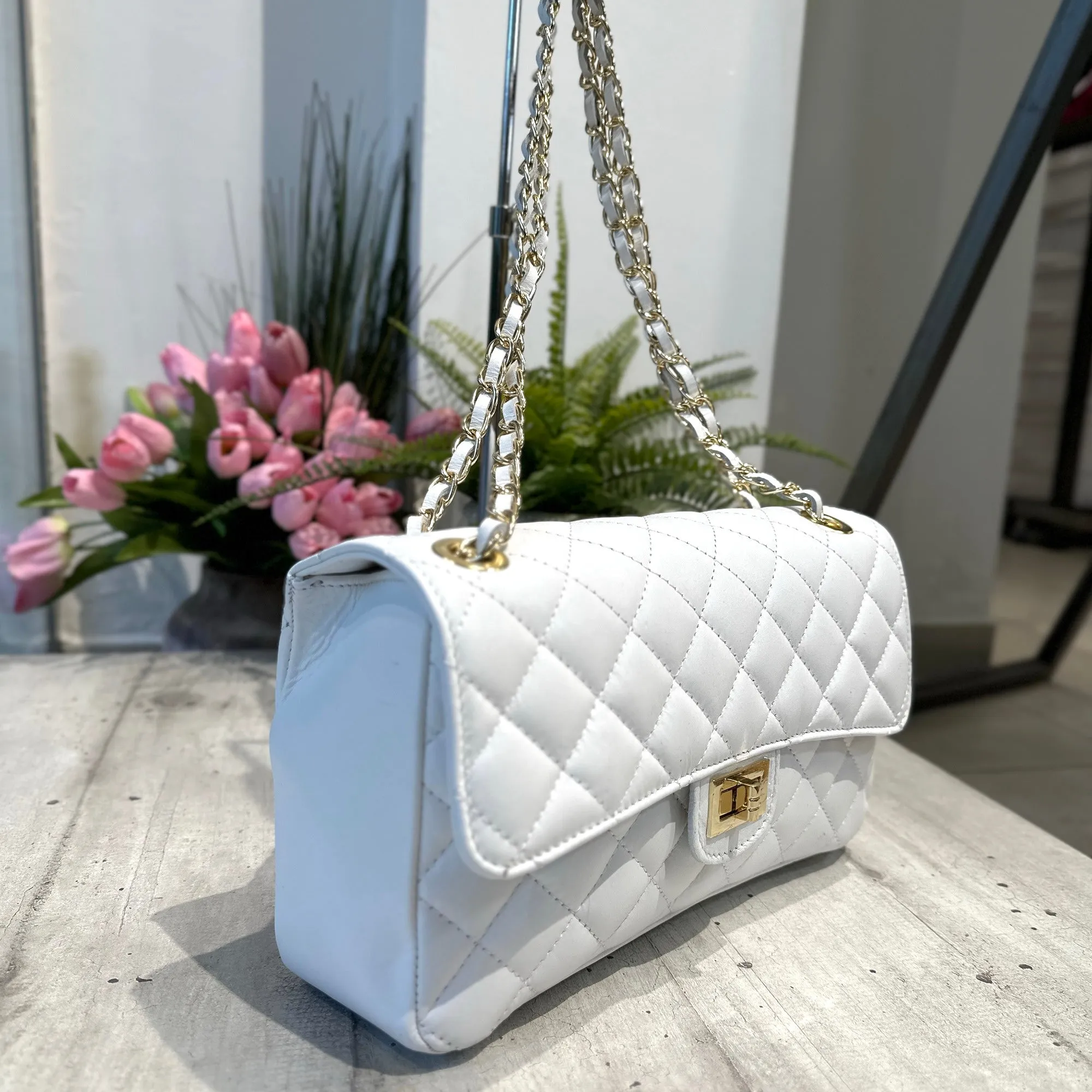 Borsa Elegante Trapuntata VERA PELLE Dettagli Dorati Capiente Bianca