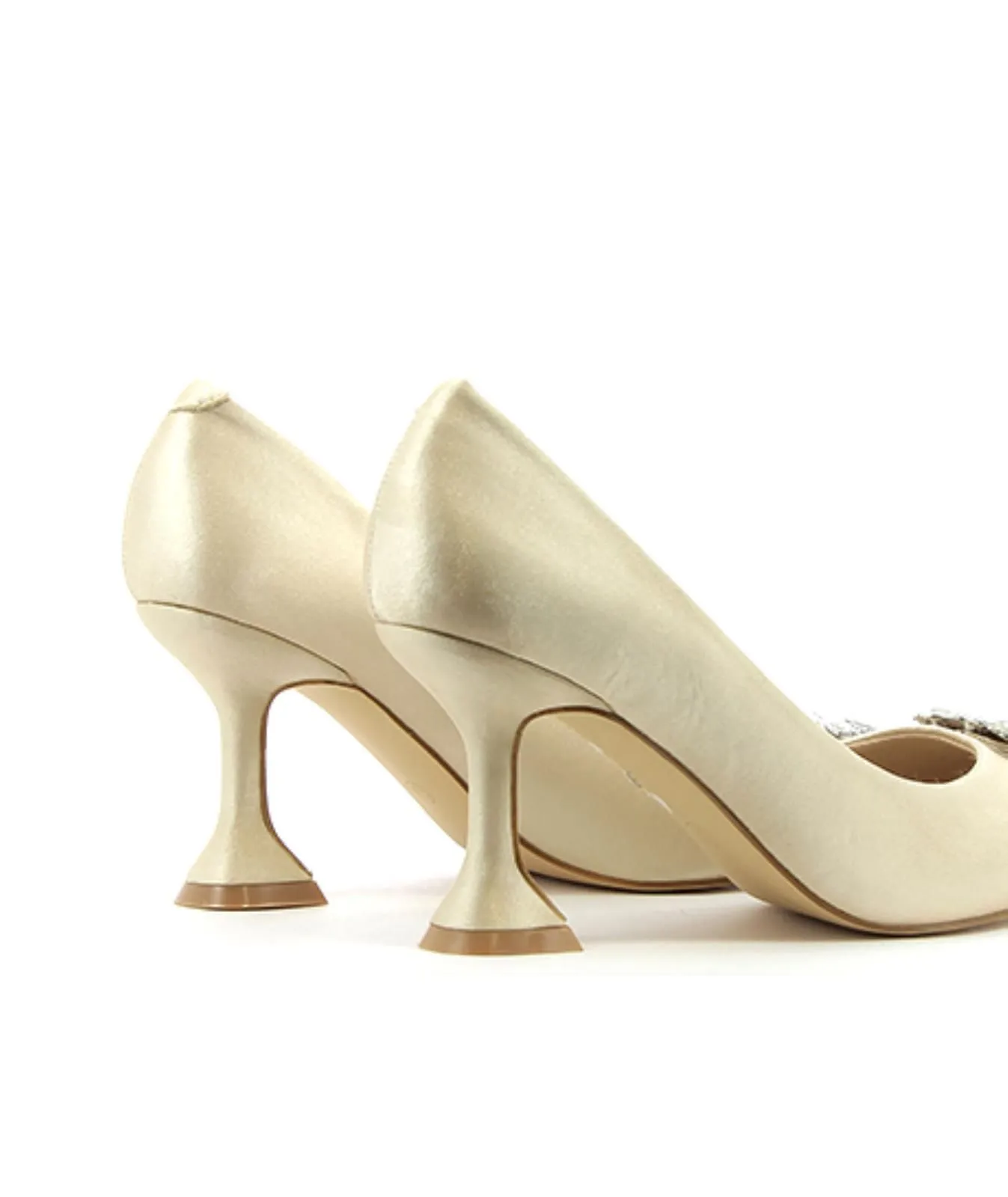 Decolletè beige con tacco a rocchetto