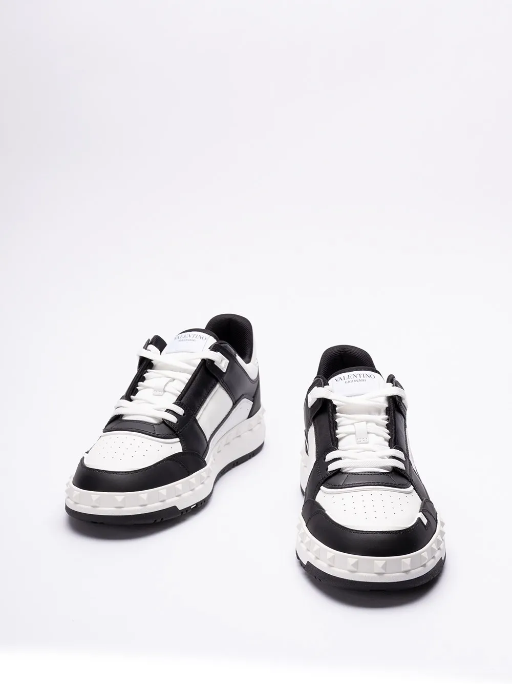 `Freedots` Sneakers