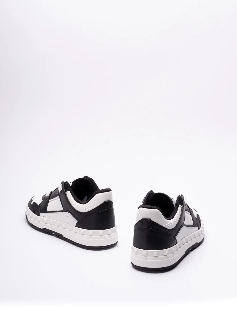`Freedots` Sneakers