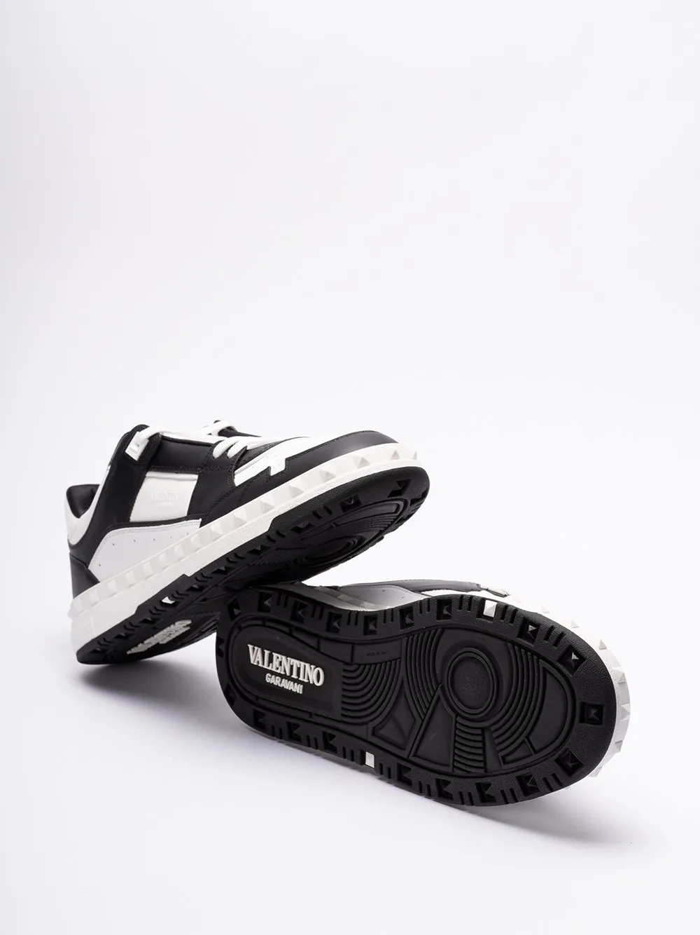 `Freedots` Sneakers