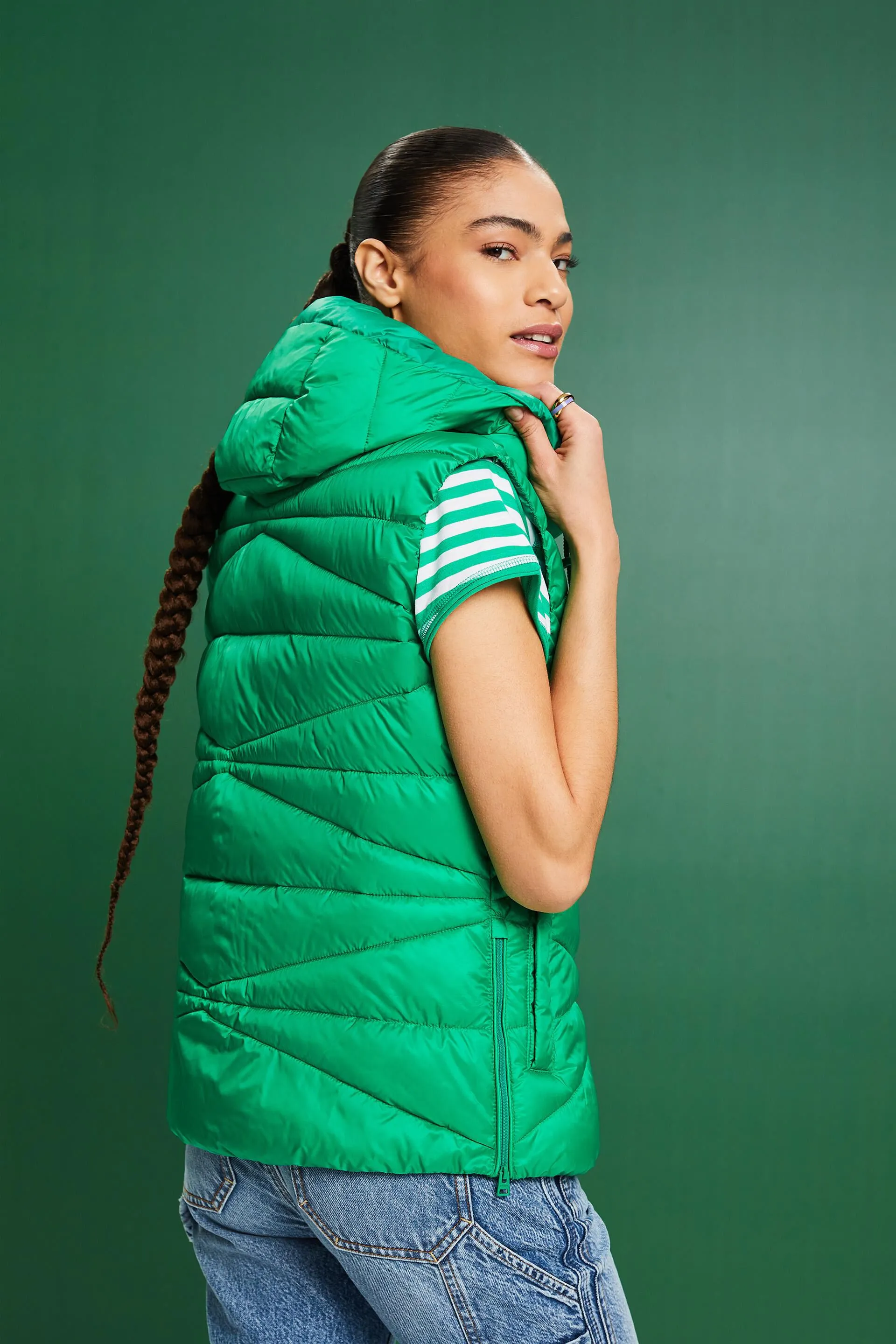 Gilet con cappuccio idrorepellente