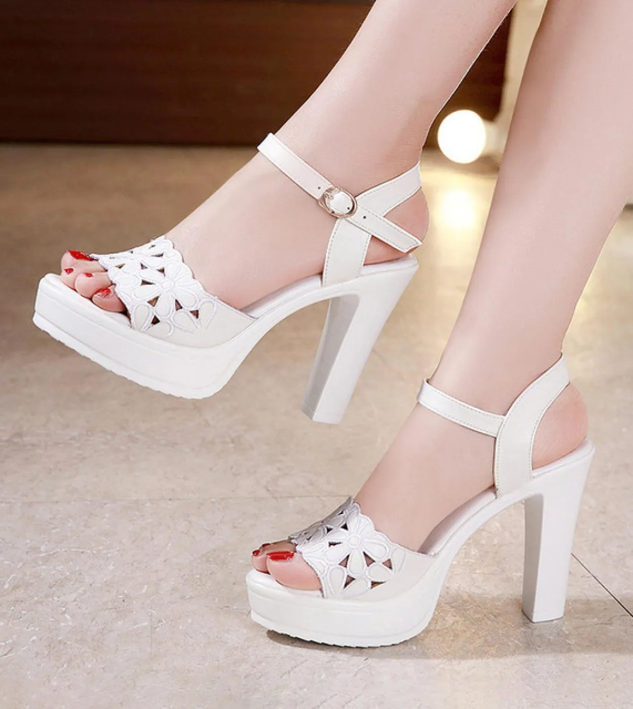 Nuovo 32 43 Donna Sandali Donna Estate 2022 Donna Tacchi alti Scarpe da ballo Sandali con plateau Scarpe firmate Donna Alta luss