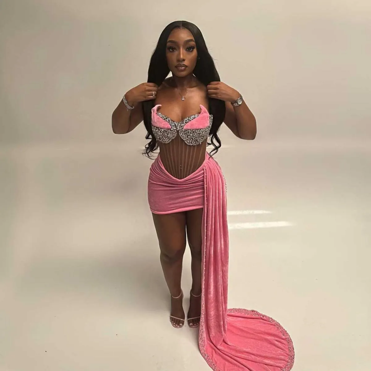 Nuovo arrivo ragazze nere in velluto mini abiti da ballo corsetto rosa perline pesanti abito da cocktail corto nascita ragazza a