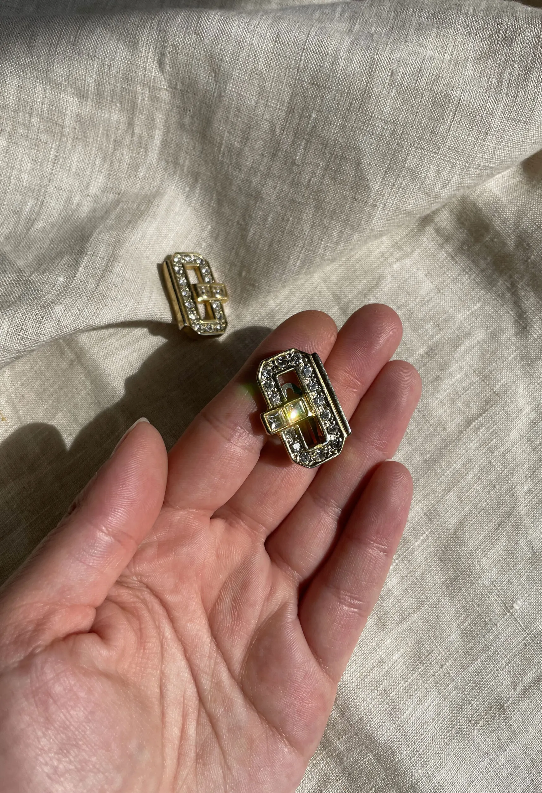 Orecchini fibbia con cristalli vintage anni ’80