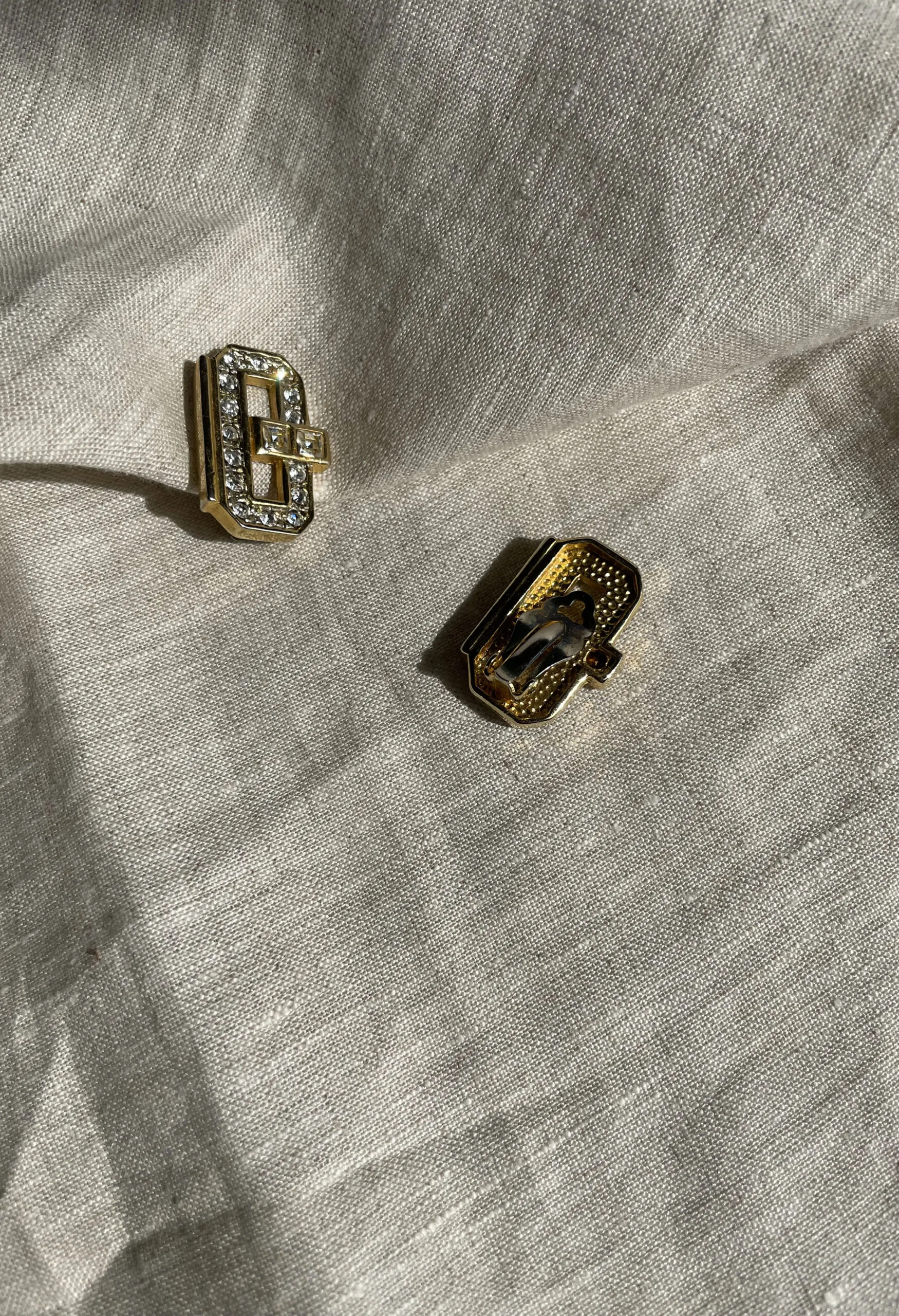 Orecchini fibbia con cristalli vintage anni ’80