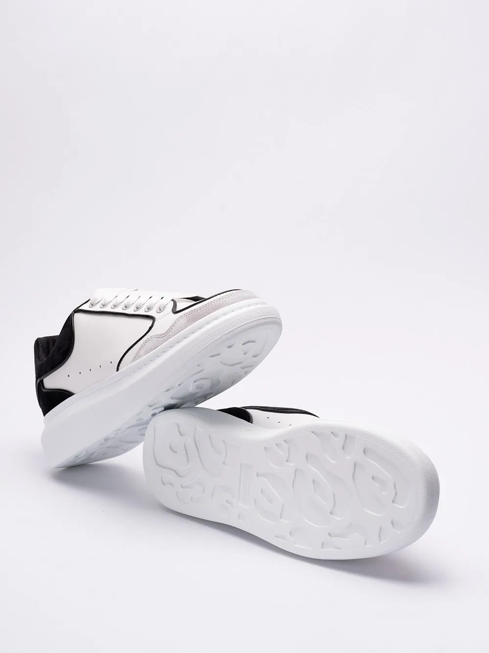 `Oversized` Sneakers