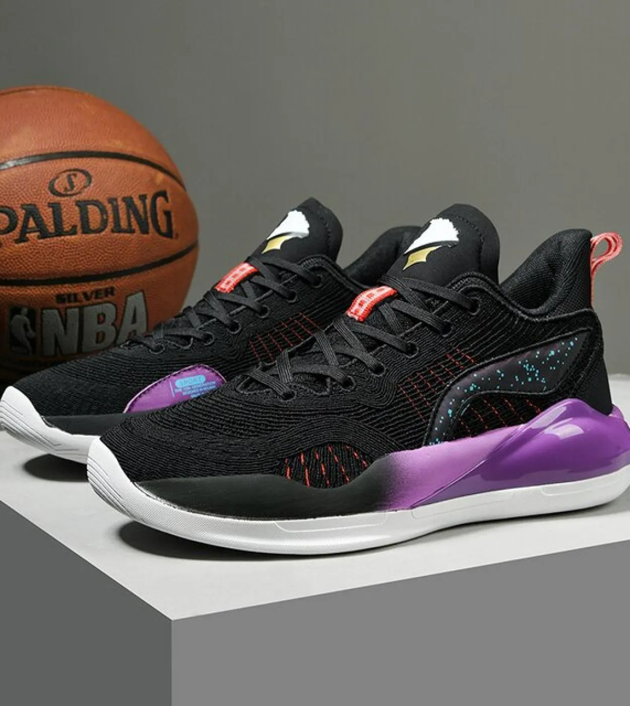 Scarpe da basket da uomo Ammortizzazione traspirante Scarpe sportive indossabili antiscivolo Allenamento in palestra Scarpe da g