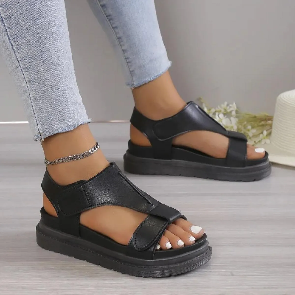 Scarpe da donna 2023 sandali da donna romani di alta qualità vendita calda sandali casual da donna scarpe con plateau a punta ap