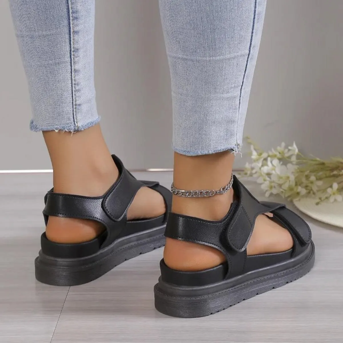 Scarpe da donna 2023 sandali da donna romani di alta qualità vendita calda sandali casual da donna scarpe con plateau a punta ap