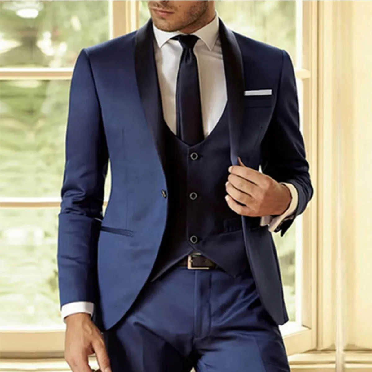 Smoking da sposo blu scuro per matrimonio Abito da uomo slim fit personalizzato con pantaloni 3 pezzi Ultimi disegni di gilet ca
