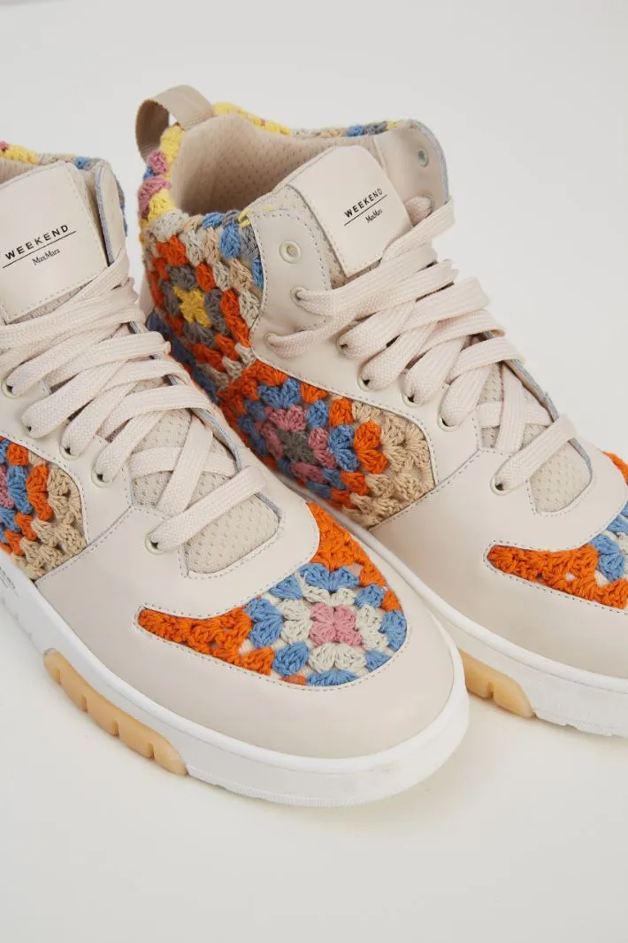 Sneakers con motivo a uncinetto