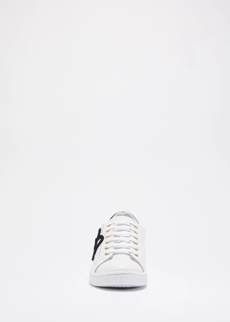 Sneakers con scritte ricamate