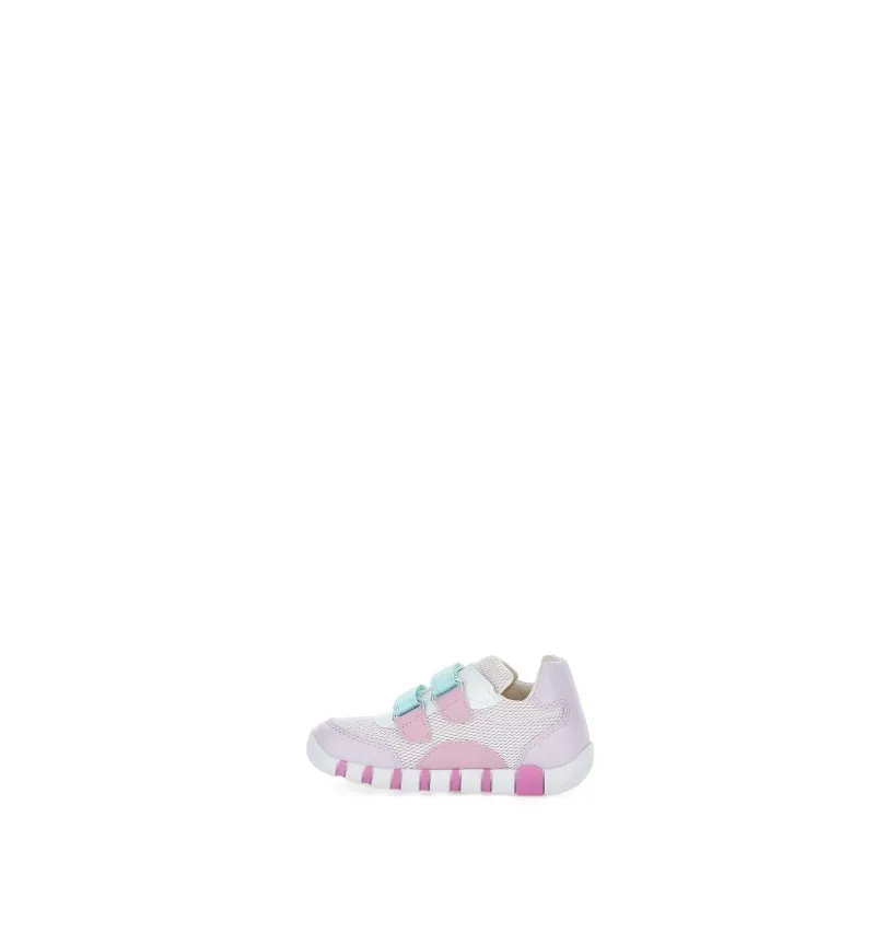 Sneakers con strappi