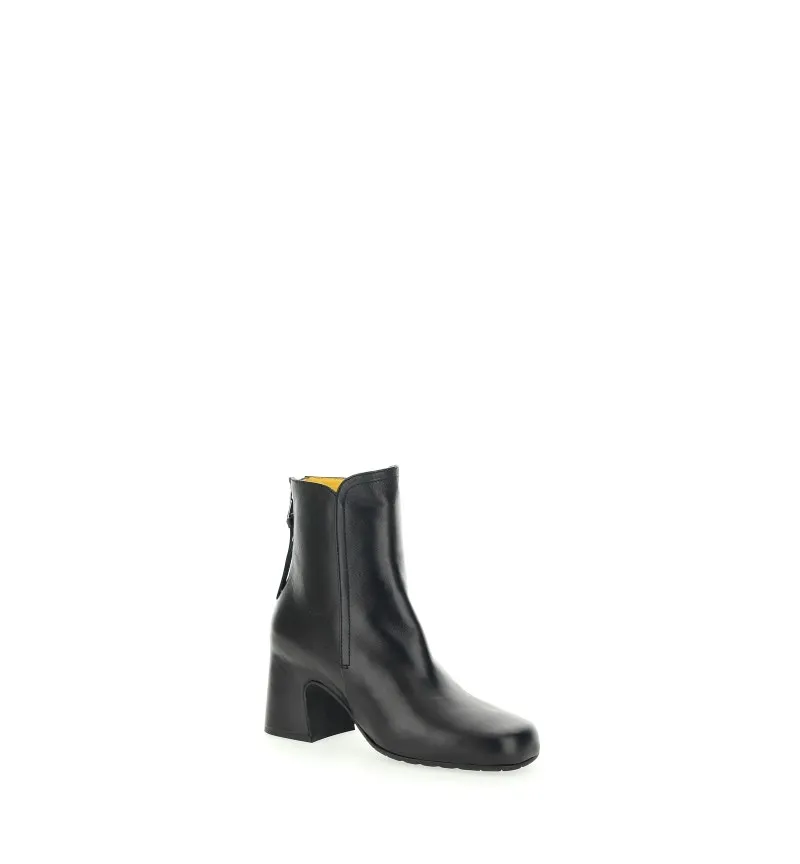 Stivaletto in pelle