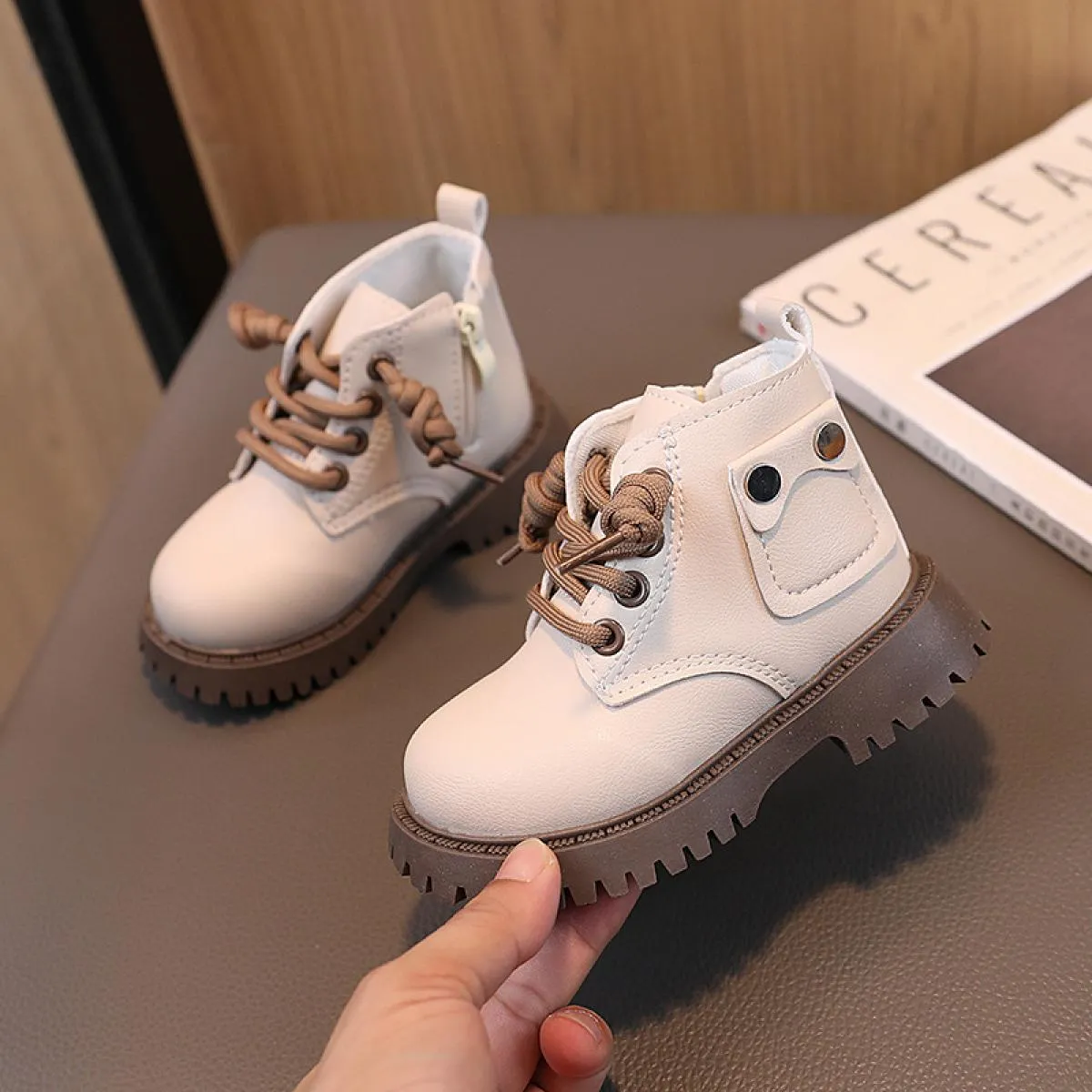 Stivali da bambino color caramello Scarpe da bambina per bambina Beige Nero Giallo Primavera Autunno Scarpe per bambini Stivali