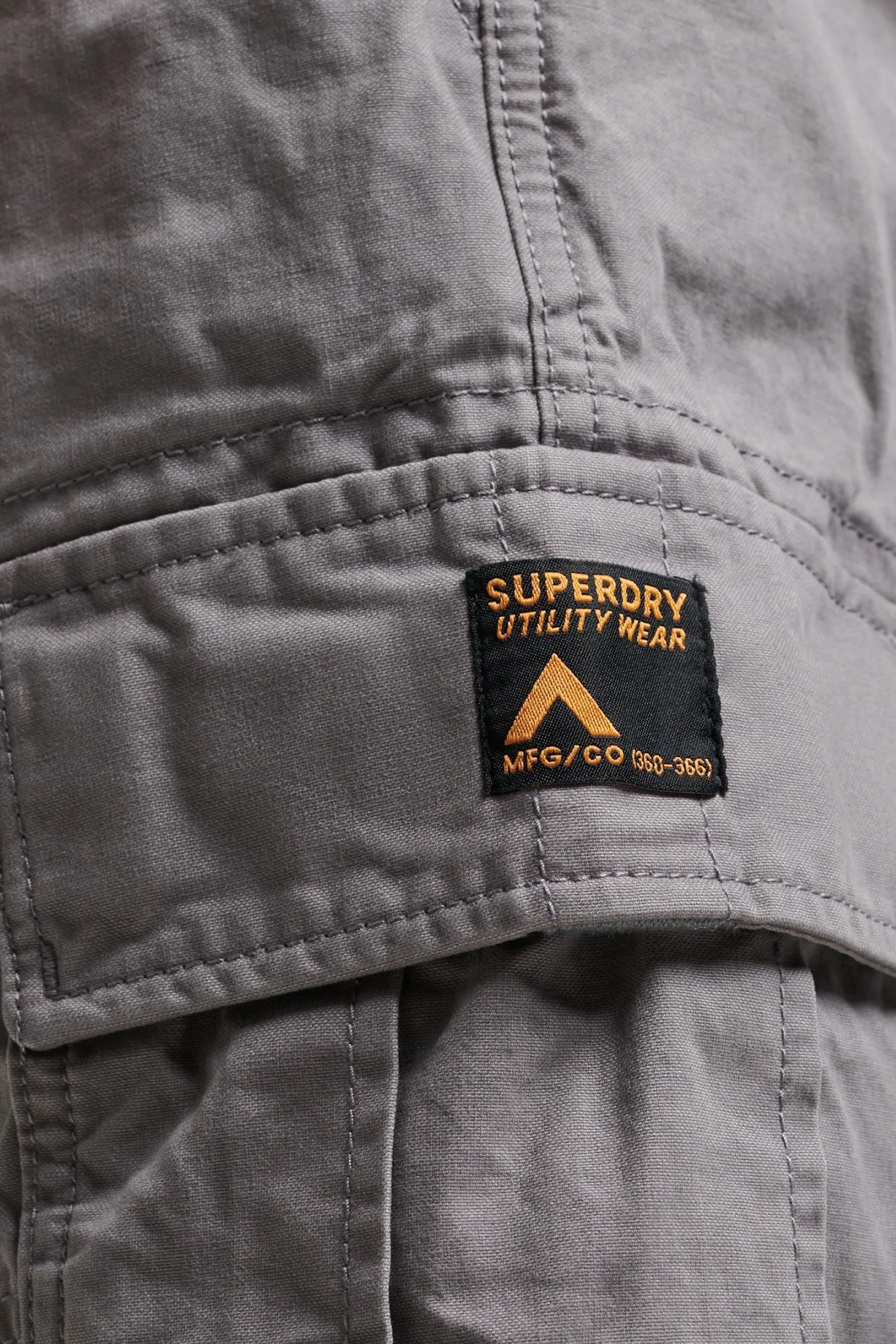Superdry - Shorts cargo pesanti