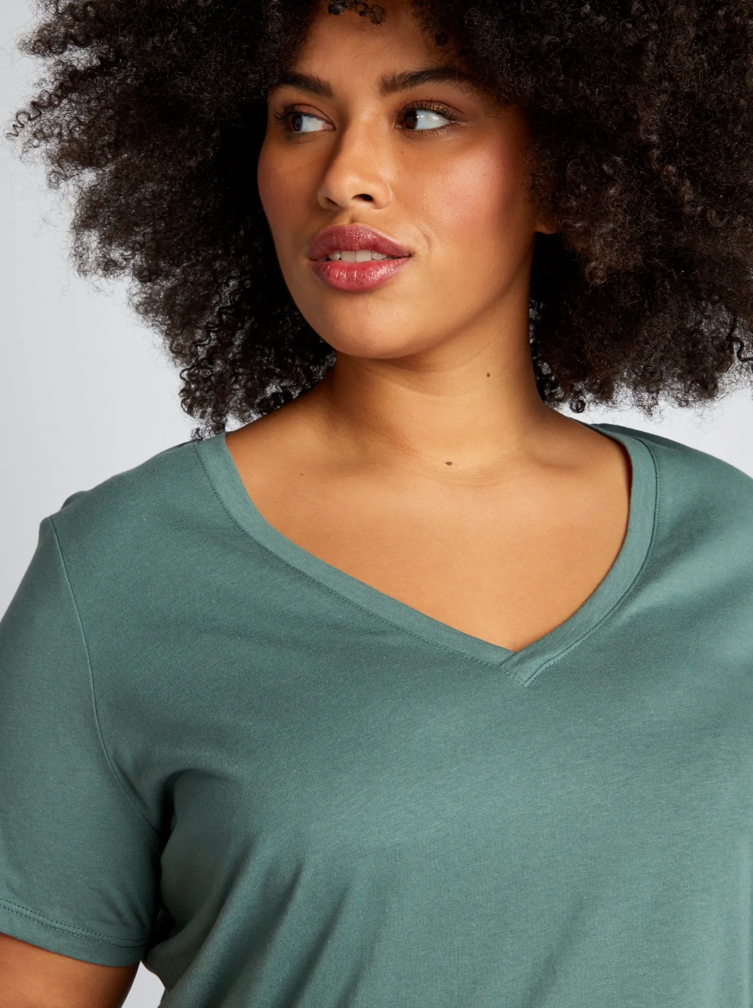 T-shirt in jersey con scollo a V - VERDE