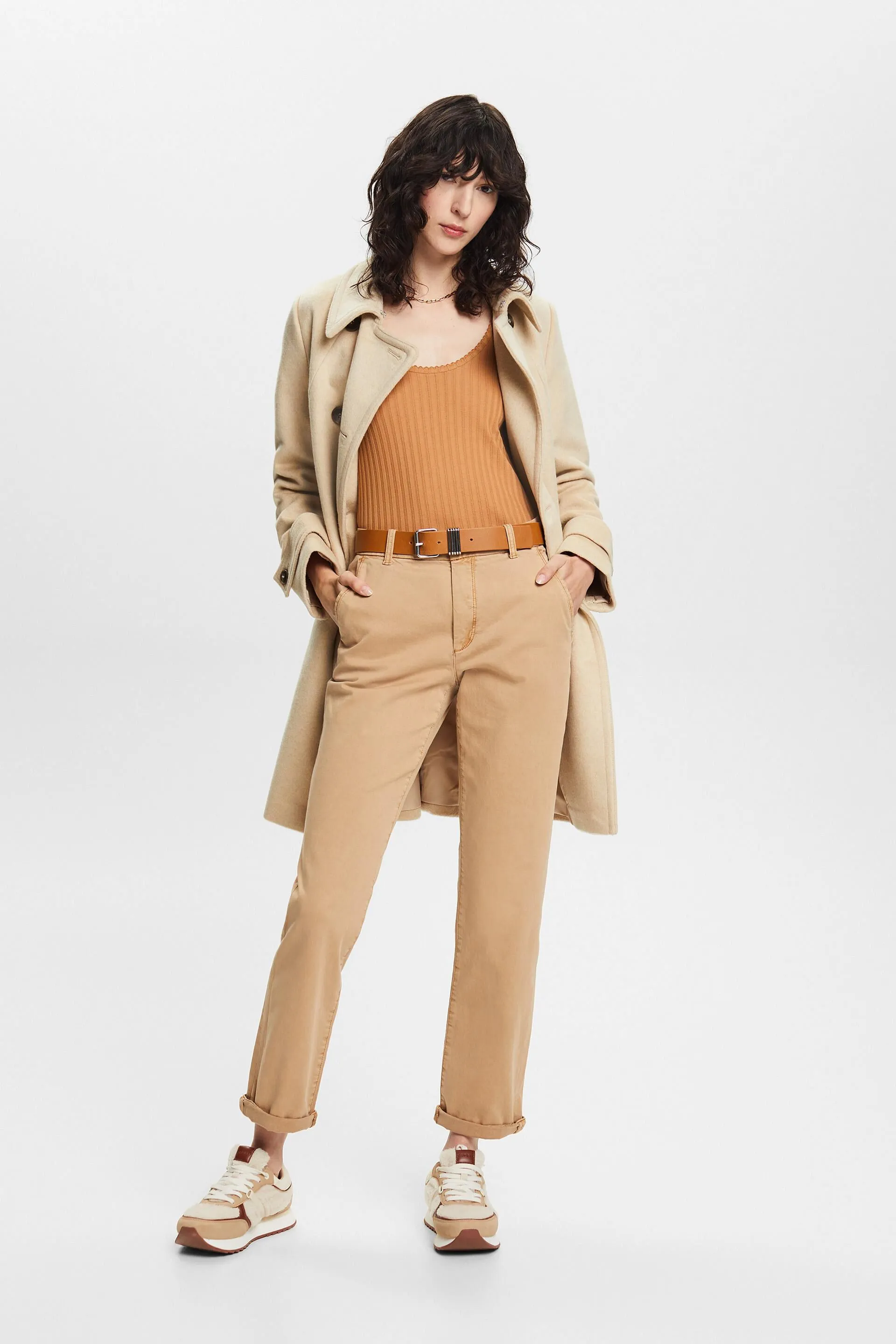 Top con scollo rifinito pointelle